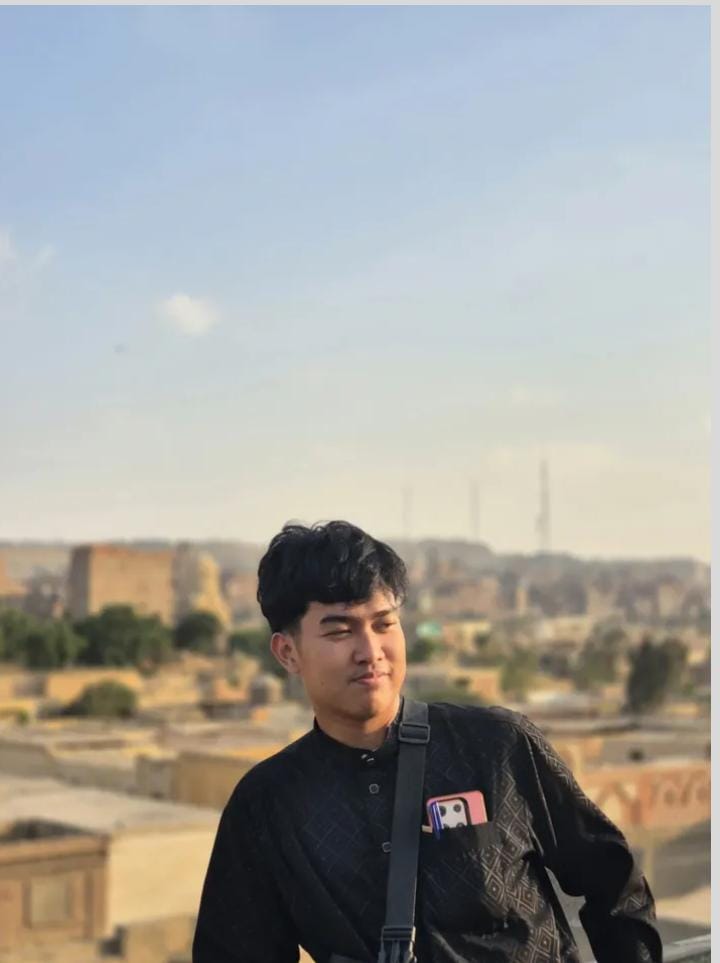 arindra saat menikmati pemandangan di Kairo Mesir, Foto: @Arindra