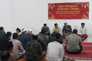 Kegiatan silaturahmi dan buke bersama masyarakat bersama Afwaja Center, dihadiri aparat dan tokoh setempat, Foto: Afwaja.Dok