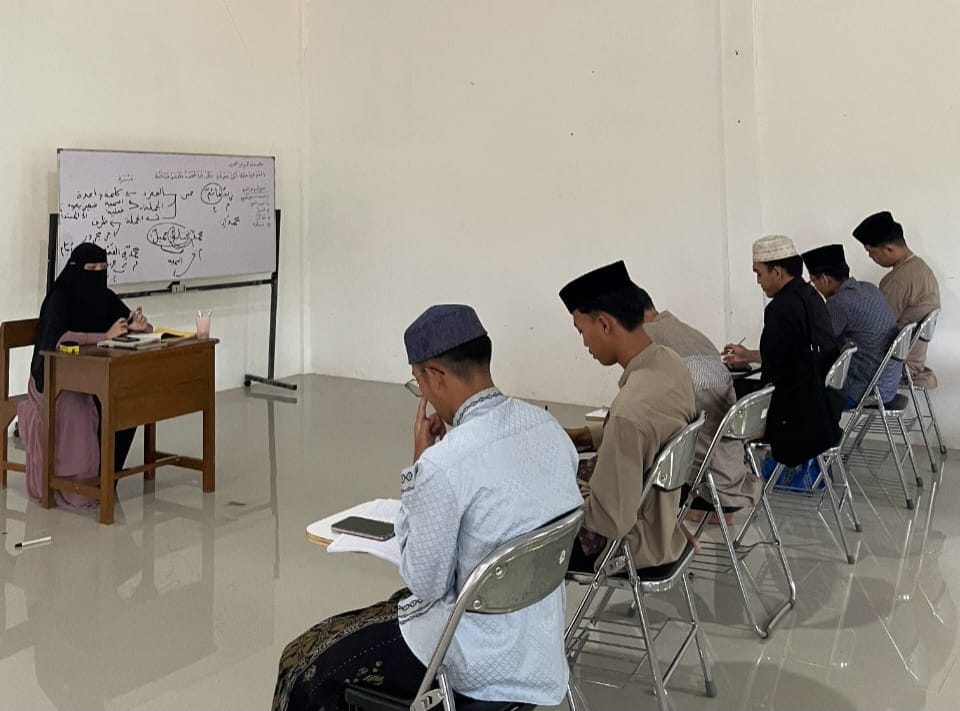 Kegiatan Pembelajaran di Ruang Belajar Afwaja Center, Foto: Dok. Afwaja