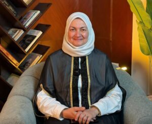 Dr. Nahla Al-Saidy, Penasihat Grand Syekh Al-Azhar Mesir Bid. Pelajar Internasional
