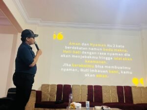 Ustadz Naufal, Komandan DKKM saat menyampaikan materi tentang keamanan di SKA, Foto: Dok.Afwaja