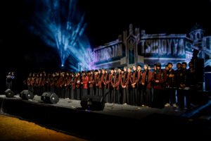 Para Santri Afwaja Center menyanyikan mars Afwaja Center di atas Panggung, Foto: Dok.Afwaja
